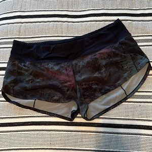 Lululemon Speed Shorts 2.5”